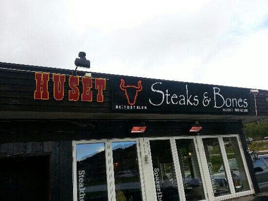 Huset - Steaks and Bones